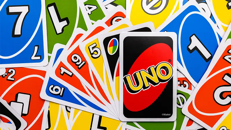 uno taisyklės pagal kortų ženklus ir spalvas